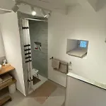 بيت للعطل La Maison Aux Volets Blancs