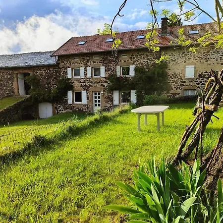 La Maison Aux Volets Blancs