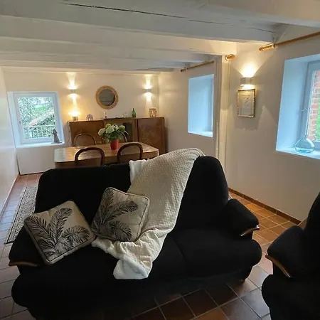 La Maison Aux Volets Blancs * Beaux